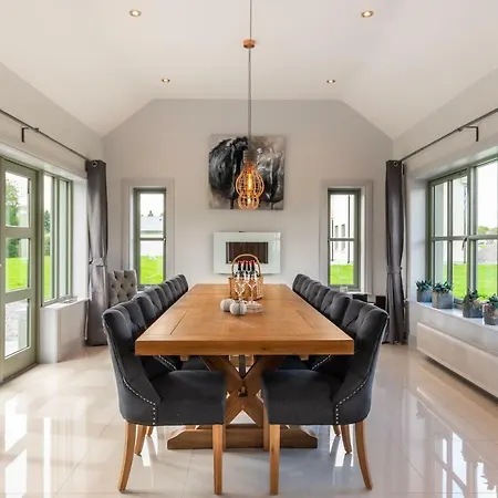 Villa Beechwood 6 - Luxurious Living *