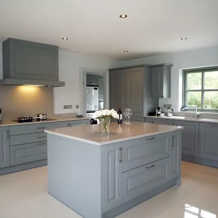 Beechwood 6 - Luxurious Living Villa