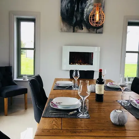 Beechwood 6 - Luxurious Living Villa