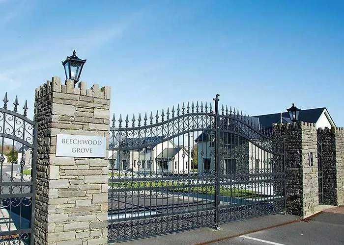 Beechwood 6 - Luxurious Living Villa *