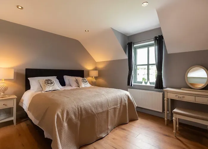 Beechwood 6 - Luxurious Living Villa *