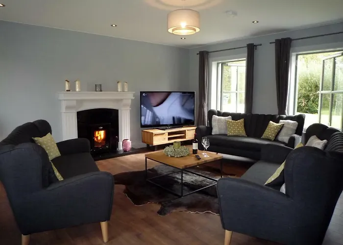 Beechwood 6 - Luxurious Living Villa *