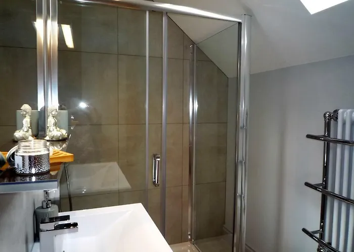 Beechwood 6 - Luxurious Living Kenmare