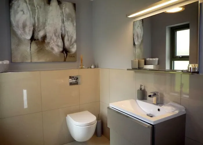 Beechwood 6 - Luxurious Living Villa