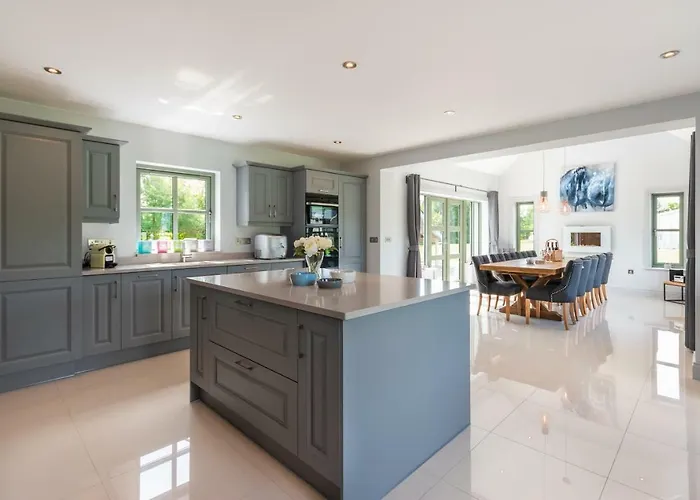 Beechwood 6 - Luxurious Living Kenmare