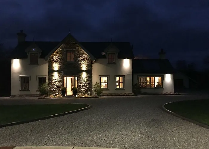 Beechwood 6 - Luxurious Living Villa *